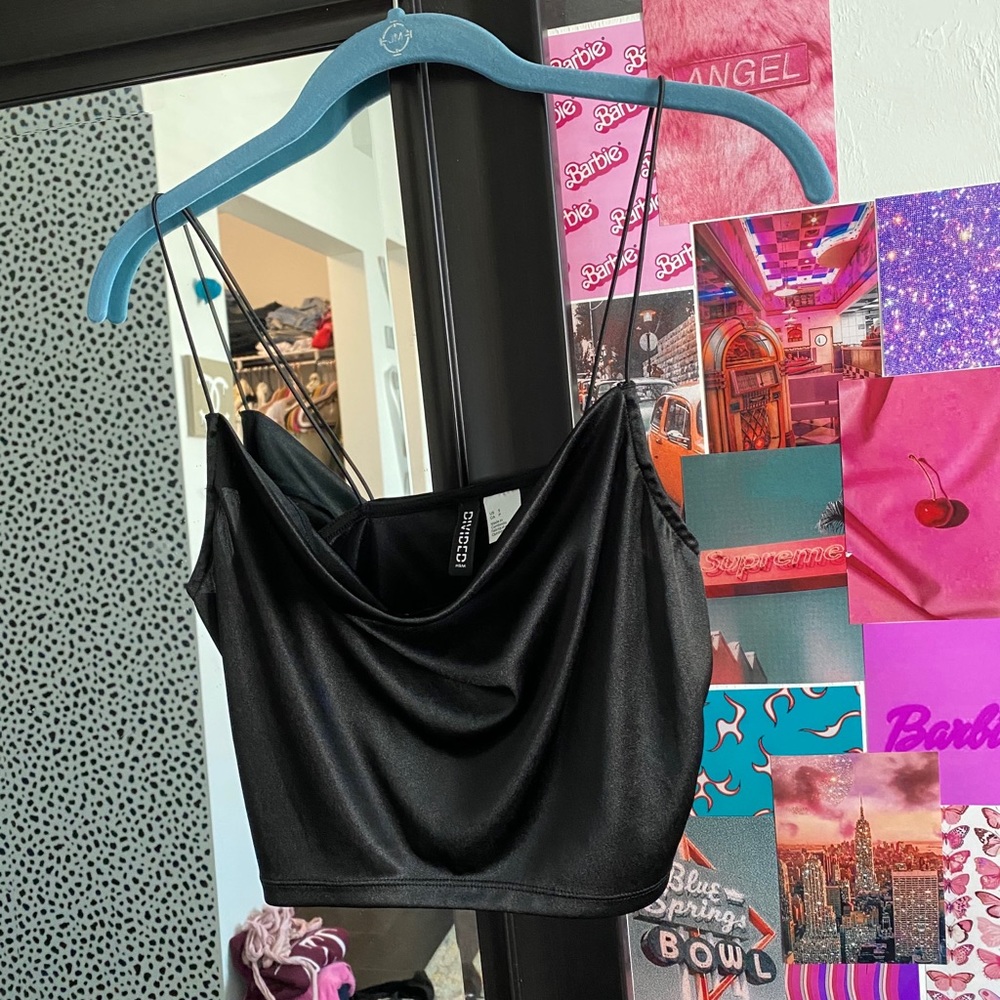 Black crop top